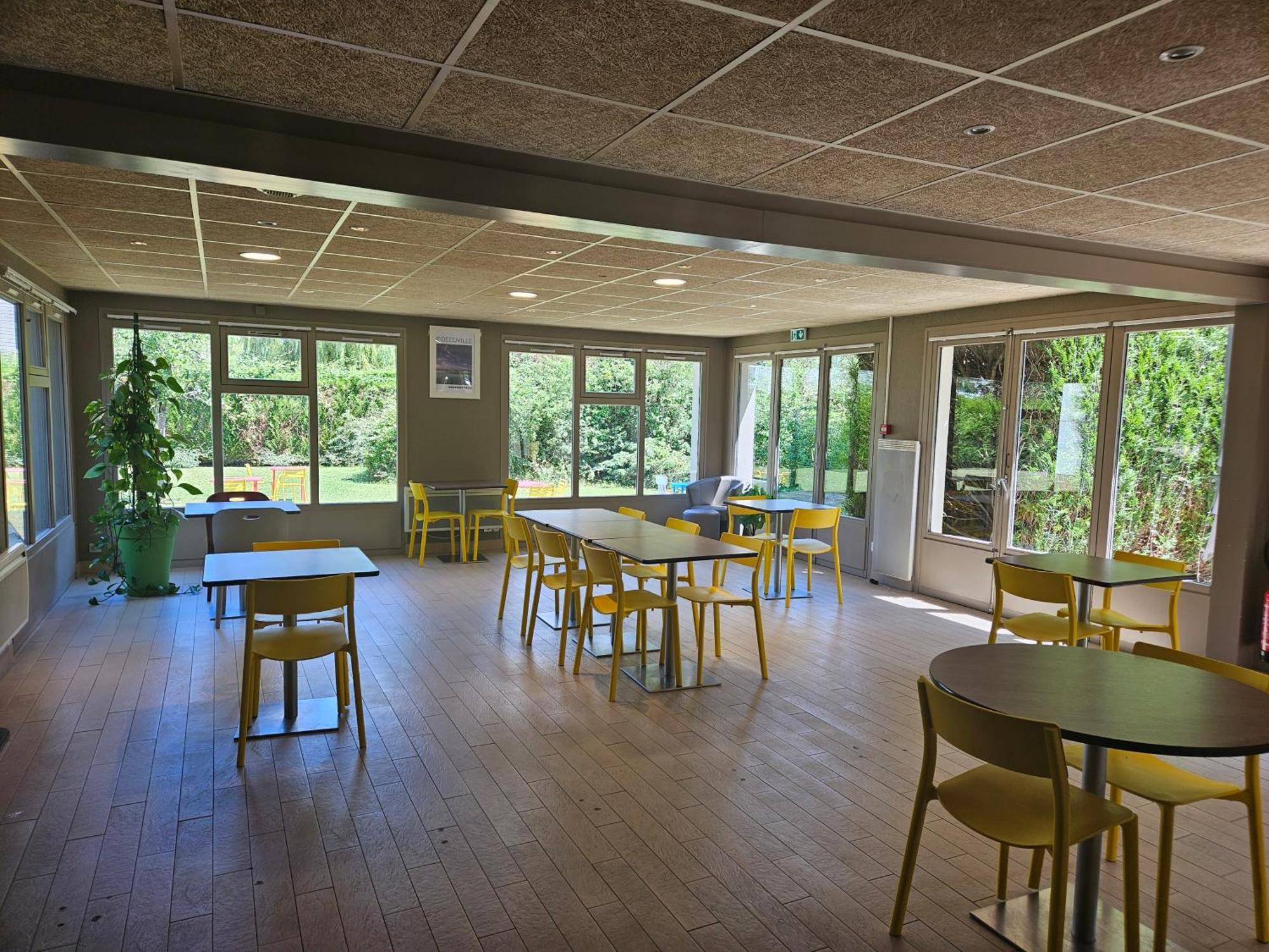 Campanile Deauville Saint-Arnoult Εξωτερικό φωτογραφία