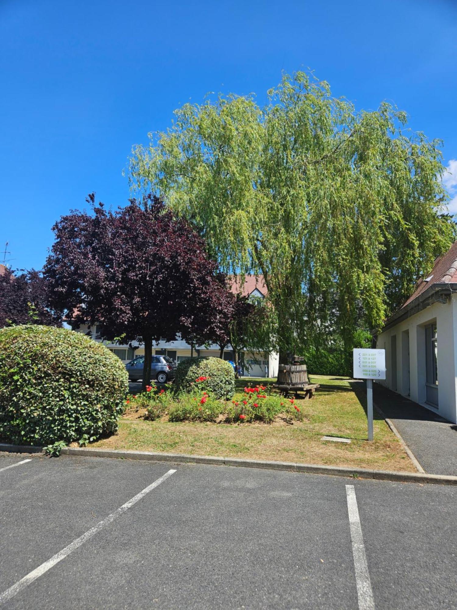 Campanile Deauville Saint-Arnoult Εξωτερικό φωτογραφία